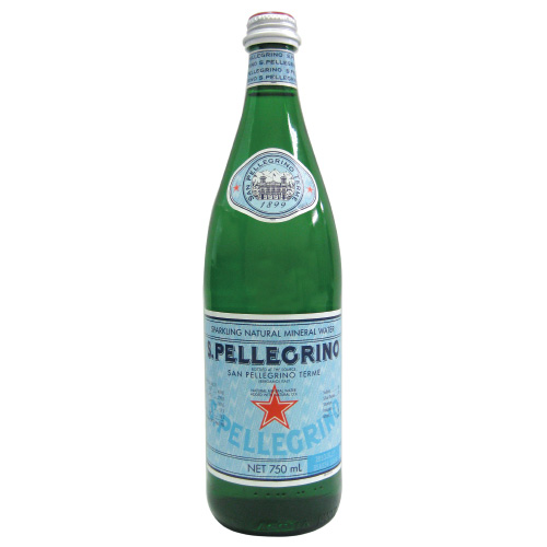 硬水発泡水「サンペレグリノ」 ● 750mL